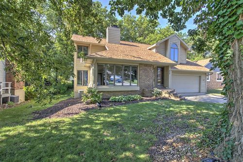 664 N Antler Dr, Mt. Zion, IL, 62549-1104 | Card Image