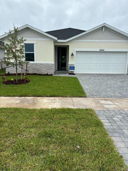 8666 Dahlia Cir, Port Saint Lucie, FL, 34986 | Card Image