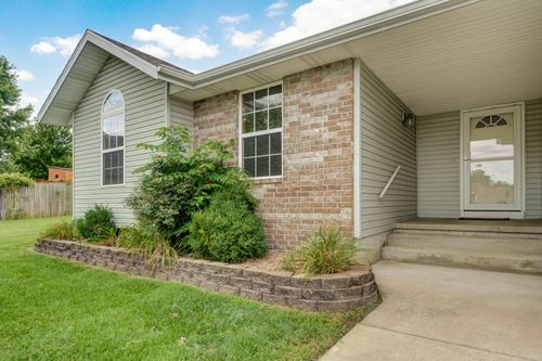 409 Ace Ct, Nixa, MO, 65714-7873 | Card Image