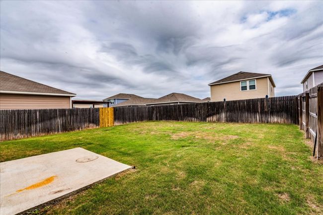 Back yard with patio area | Image 31