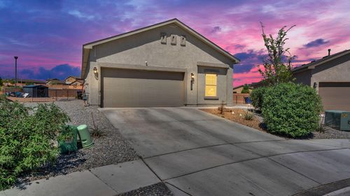 10687 Valedon Ln Sw, Albuquerque, NM, 87121-9049 | Card Image