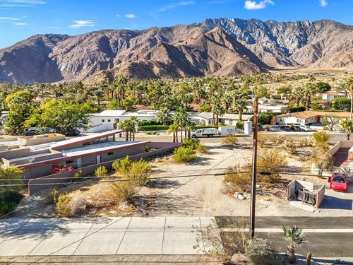 2670 N Junipero Ave, Palm Springs, CA, 92262-1826 | Card Image