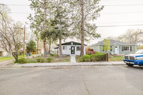 1261 7th St, Elko, NV, 89801-3247 | Card Image