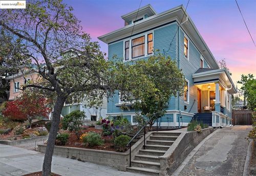 46 Montell St, Oakland, CA, 94611-4924 | Card Image