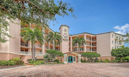 206-5420 Eagles Point Cir, SARASOTA, FL, 34231-9116 | Card Image