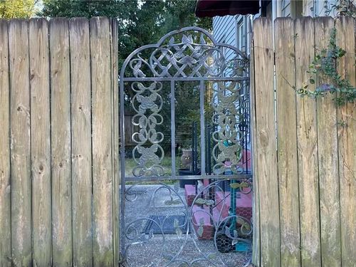 3929 31 Octavia Street, New Orleans, LA, 70125 | Card Image