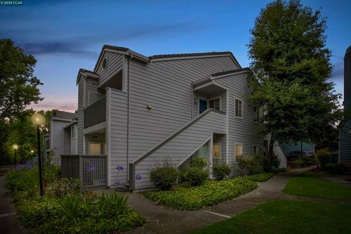 207 Dursey Dr, Pinole, CA, 94564-2664 | Card Image