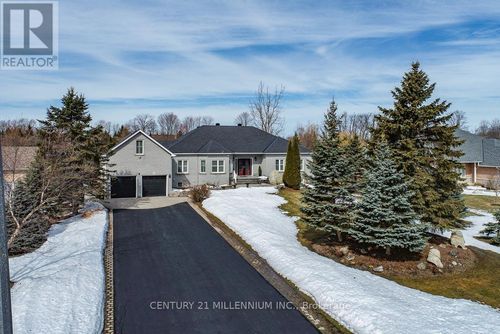8 Castlewood Crt, Caledon Village, ON, L7K0C1 | Card Image