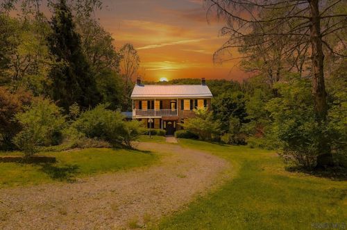 1740 Frankstown Rd, Johnstown, PA, 15902-1516 | Card Image