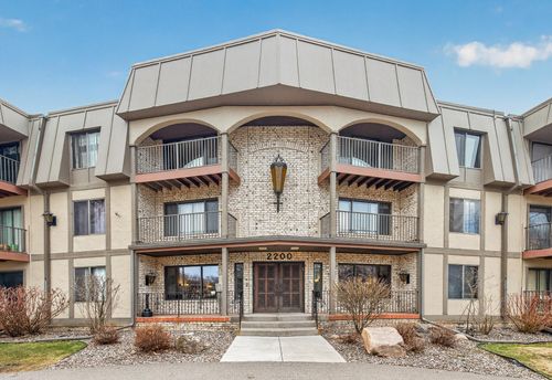 114-2200 Nevada Ave S, Saint Louis Park, MN, 55426-2634 | Card Image