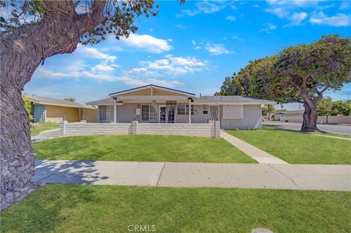 735 E Fesler St, Santa Maria, CA, 93454 | Card Image