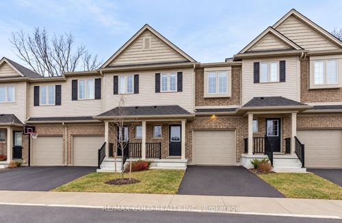 35-50 Pinnacle Dr, Kitchener, ON, N2P0H8 | Card Image