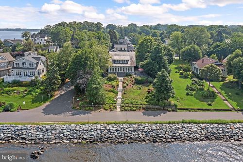 2 River Dr, ANNAPOLIS, MD, 21403-4424 | Card Image