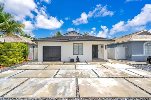 9799 Nw 128th Ln, Hialeah Gardens, FL, 33018-7448 | Card Image