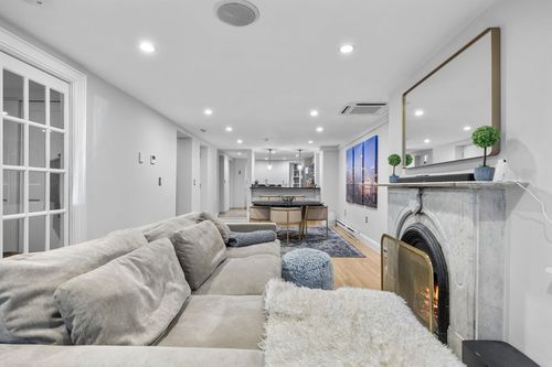 apt-1-6 Wellington St, Boston, MA, 02118-3009 | Card Image