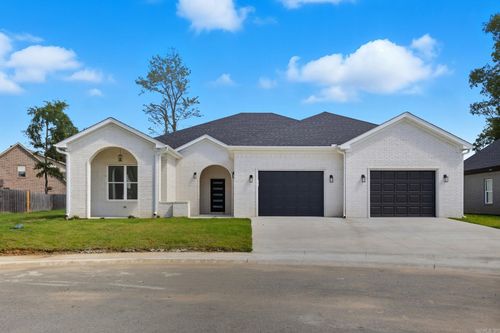 7452 Northwood Dr, Benton, AR, 72019-8909 | Card Image