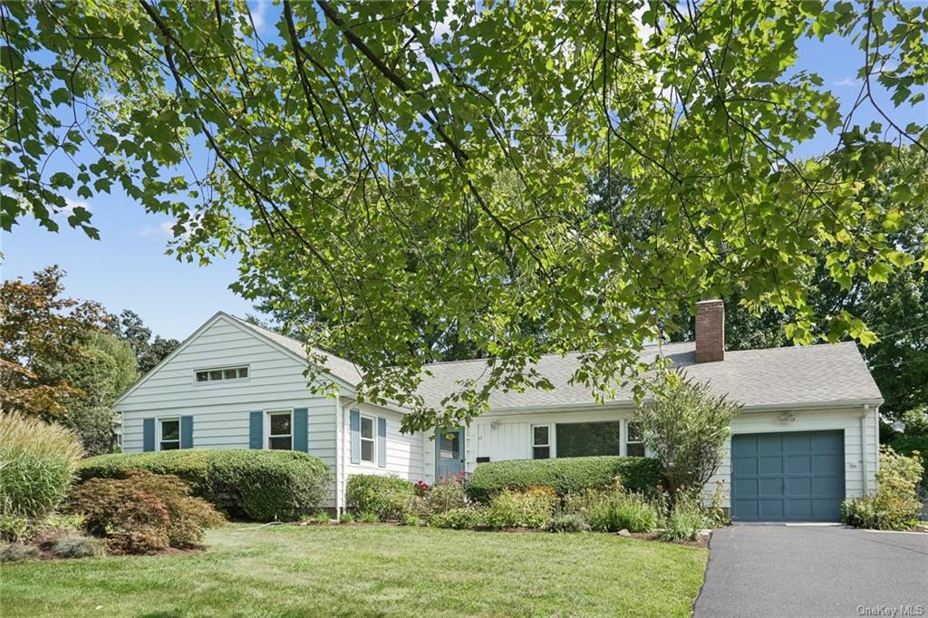 Meadow Way, White Plains, NY 10605