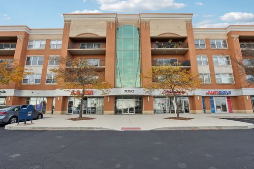 unit-302-7050 183rd St, Tinley Park, IL, 60477-3984 | Card Image