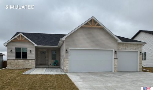 9101 Castle Pine Dr, Lincoln, NE, 68516 | Card Image