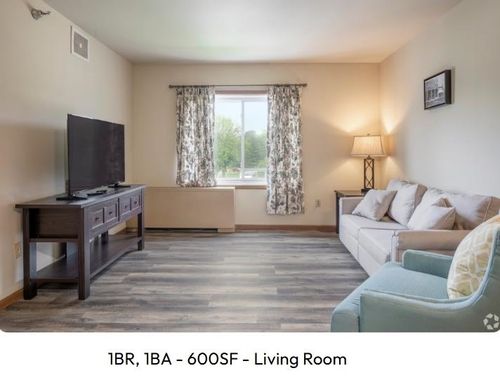 605 Chase Blvd, Sun Prairie, WI, 53590-2382 | Card Image
