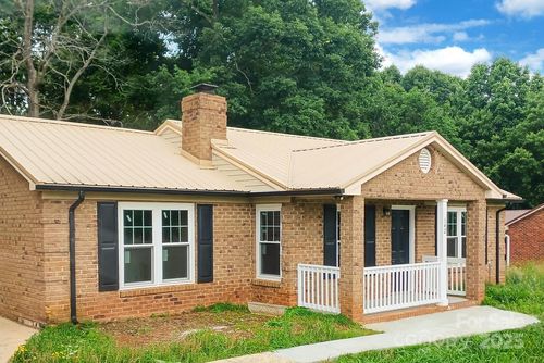 142 Single Oak Dr, Troutman, NC, 28166-8764 | Card Image
