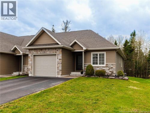 120 Boisee St, Dieppe, NB, E1A8Y7 | Card Image