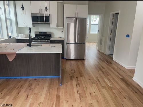 1-100 King St, Nutley, NJ, 07110-3358 | Card Image