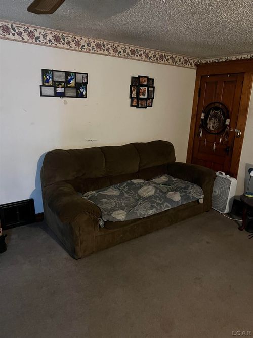 903 E Maple Ave, Adrian, MI, 49221-2465 | Card Image