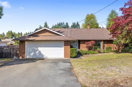 519 Chester Rd, Qualicum Beach, BC, V9K1C1 | Card Image