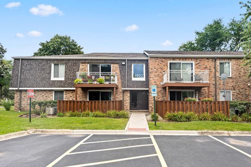 apt-2a-4602 Euclid Ave, Rolling Meadows, IL, 60008-1956 | Card Image