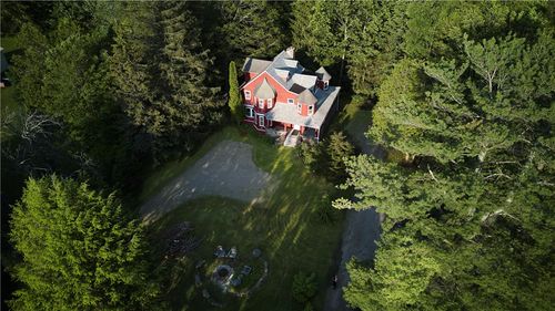 38 Lake St, Stamford, NY, 12167-1036 | Card Image