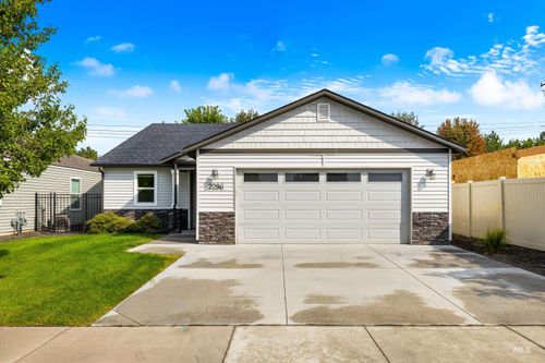 2296 E Ringneck St, Meridian, ID, 83646-7410 | Card Image
