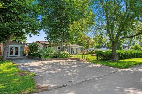 181 Cedar Dr, Turkey Point, ON, N0E1T0 | Card Image
