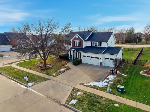 206 59th Ct, West Des Moines, IA, 50266-2821 | Card Image