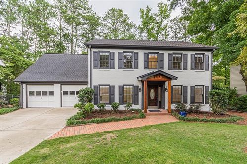 2911 Bentwood Dr, Marietta, GA, 30062-4608 | Card Image