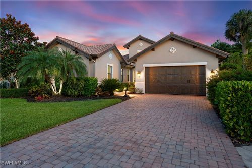 12402 Lockford Ln, NAPLES, FL, 34120-4674 | Card Image