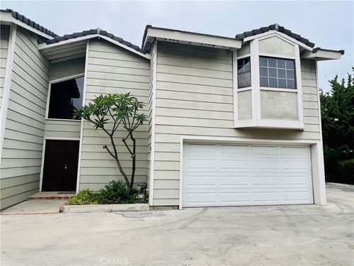 10546 Knott Ave, Stanton, CA, 90680-1943 | Card Image