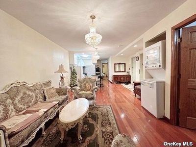 5A - 142-29 37th Avenue, Condo with 3 bedrooms, 2 bathrooms and null parking in Flushing NY | Image 2