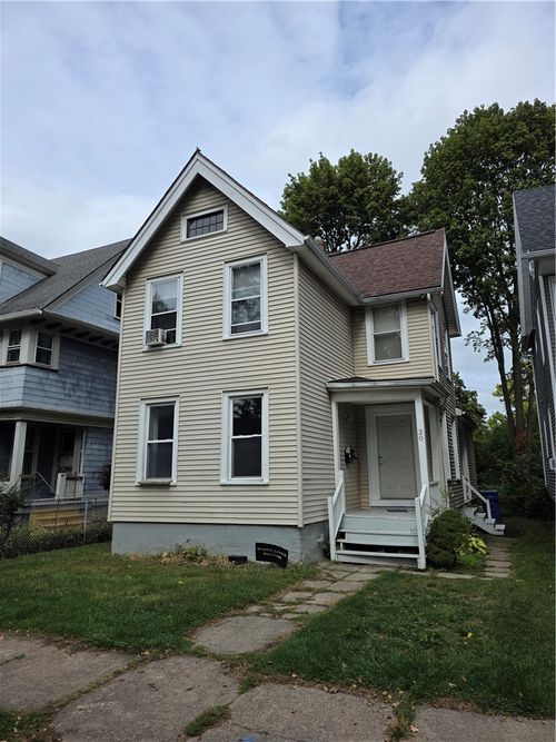 30 Hickory Street, Rochester, NY, 14620 | Card Image