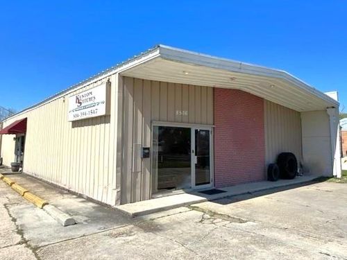 a-8506 Highway 23, Belle Chasse, LA, 70037-2531 | Card Image
