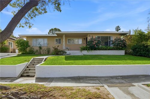 1591 Ramillo Ave, Long Beach, CA, 90815-3931 | Card Image