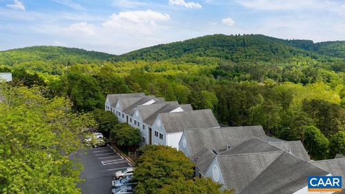 h-1604 Monticello Ave, CHARLOTTESVILLE, VA, 22902-6392 | Card Image