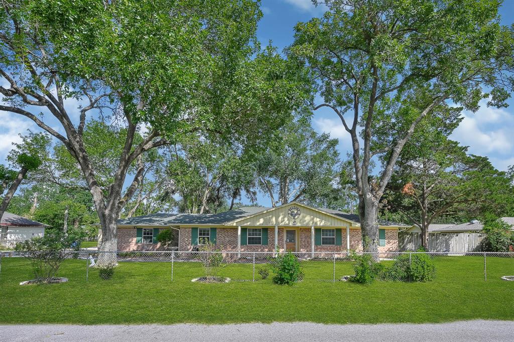 Deval Dr, Cypress, TX 77429