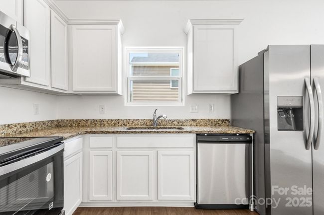 2005 Amos Oaks Ln, House other with 3 bedrooms, 3 bathrooms and null parking in Charlotte NC | Image 13