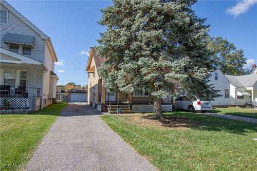 5208 Clement Ave, Maple Heights, OH, 44137-1322 | Card Image