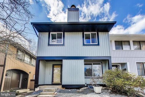 18509 Owl Run Way, GERMANTOWN, MD, 20874-2104 | Card Image