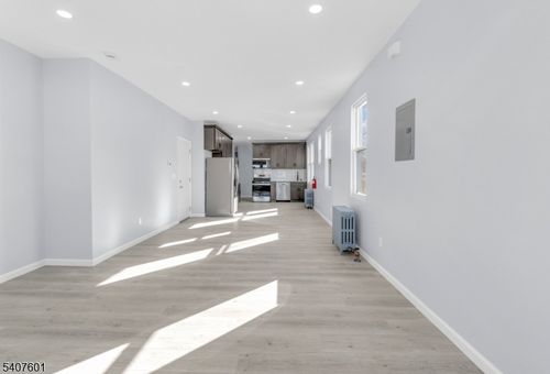 apt-2-918 Pennington St, Elizabeth, NJ, 07202-1557 | Card Image