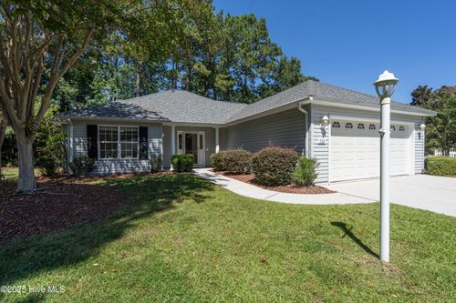 702 Hummingbird S, Swansboro, NC, 28584-8376 | Card Image
