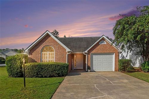 37 Greentree Dr, Newnan, GA, 30265-2031 | Card Image
