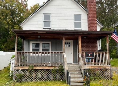 617 4th Ave, Berlin, NH, 03570-1637 | Card Image